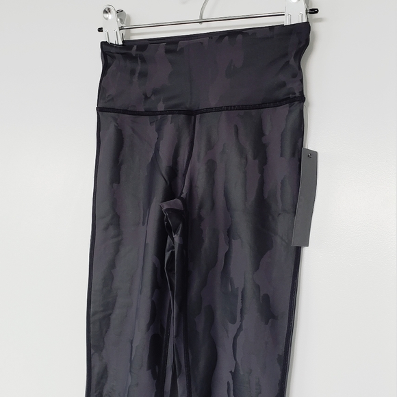 ALPHA🦓🦓 CAMO LEGGINGS - Picture 7 of 13